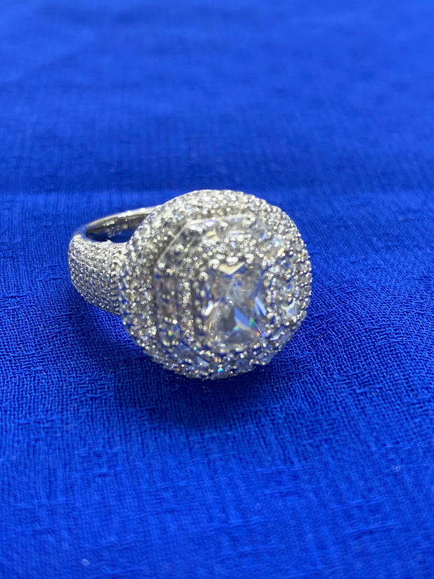 Womens Ring 13